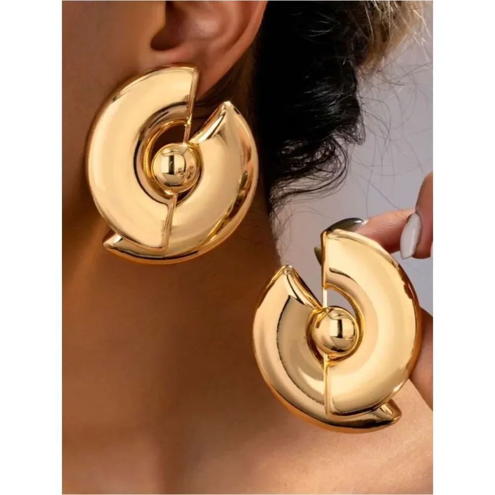 Gold Statement Hoop Earrings - Women Jewelry R 409